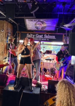 550904642_122256714632200681_4691830172506968245_n